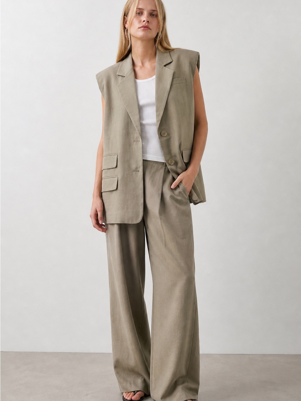 Gestuz Oversized Linen Waistcoat Vest – Size 34 (XS/S) Taupe – Worn Once